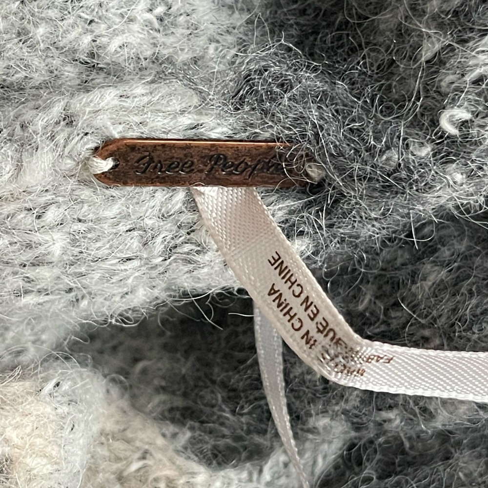 Free People - Picture 13 of 14